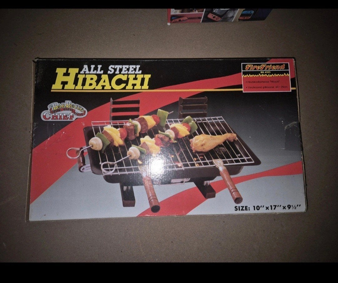 Check out this portable Hibachi All Steel FireFriend table, Envoi, Neuf, Hibachi, Avec accessoires