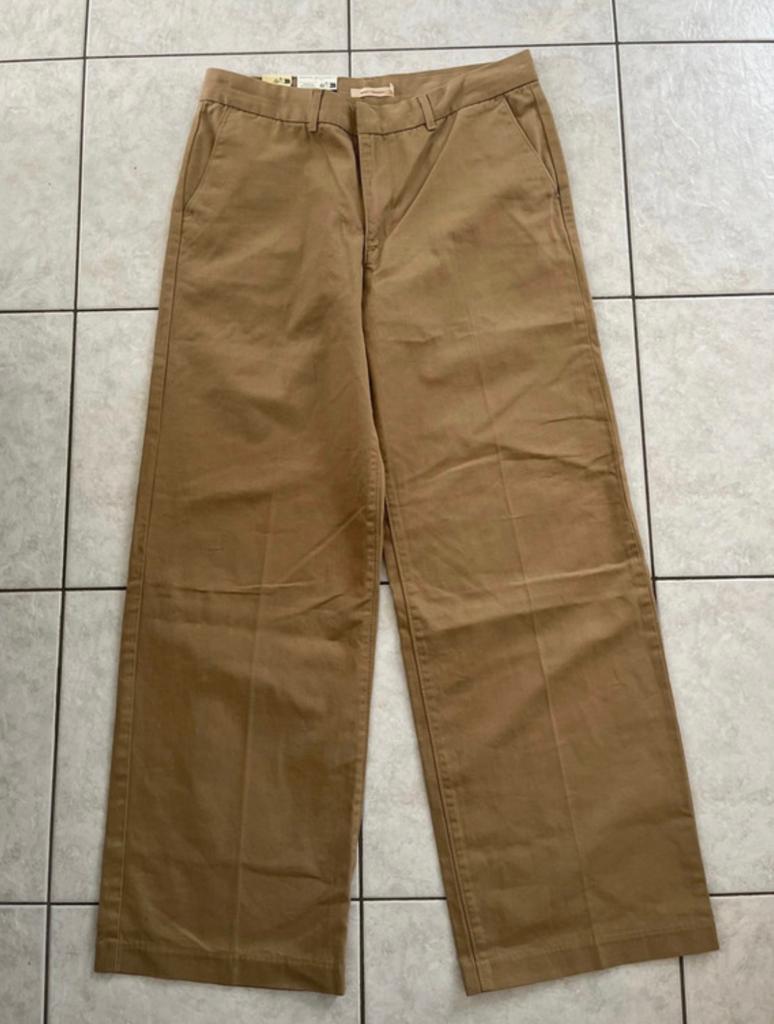Levi’s baggy trousers W30 L31 nieuw, Kleding | Dames, Maat 38/40 (M), Bruin, Nieuw, Ophalen of Verzenden