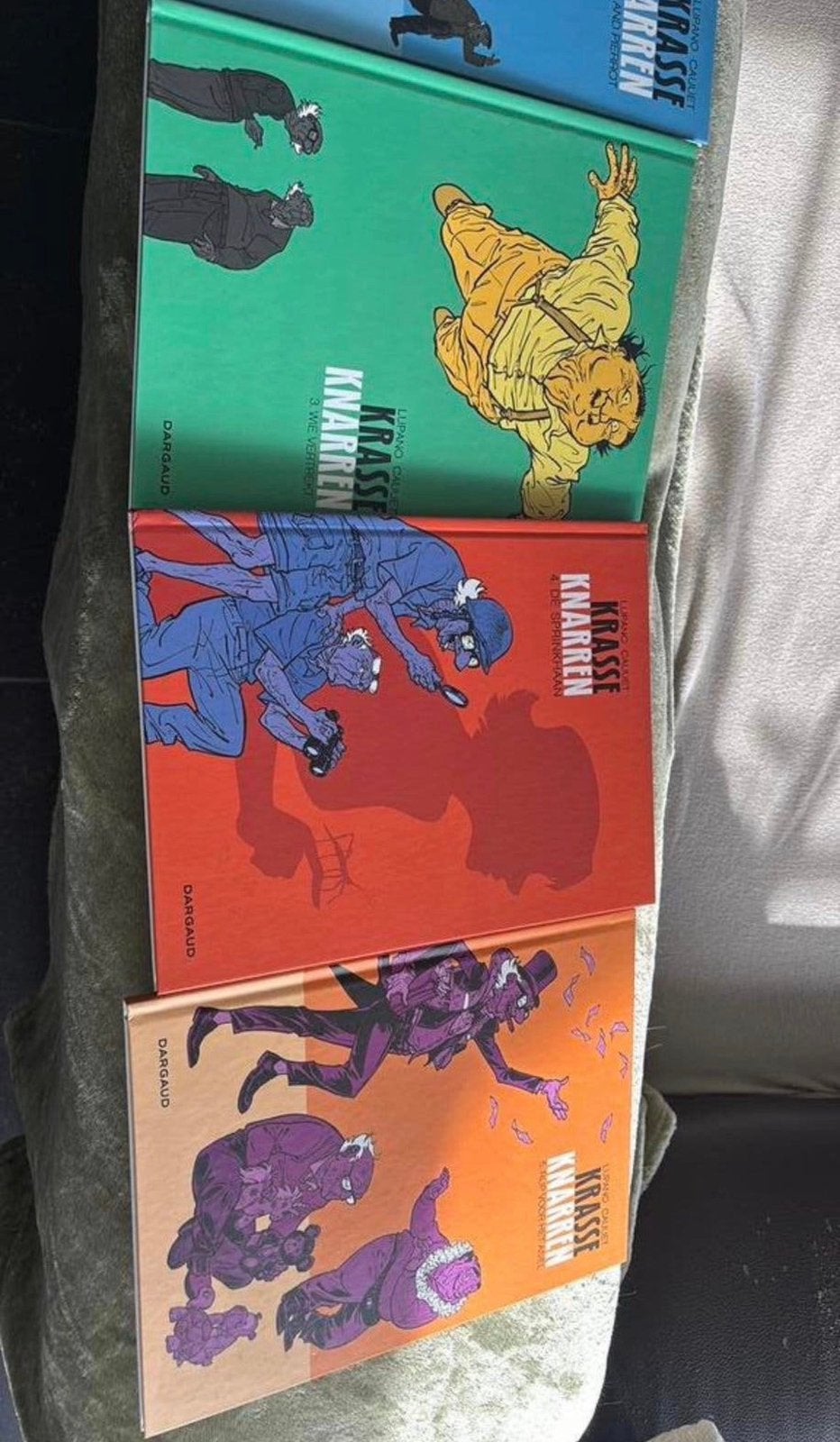 Krasse knarren, Boeken, Ophalen