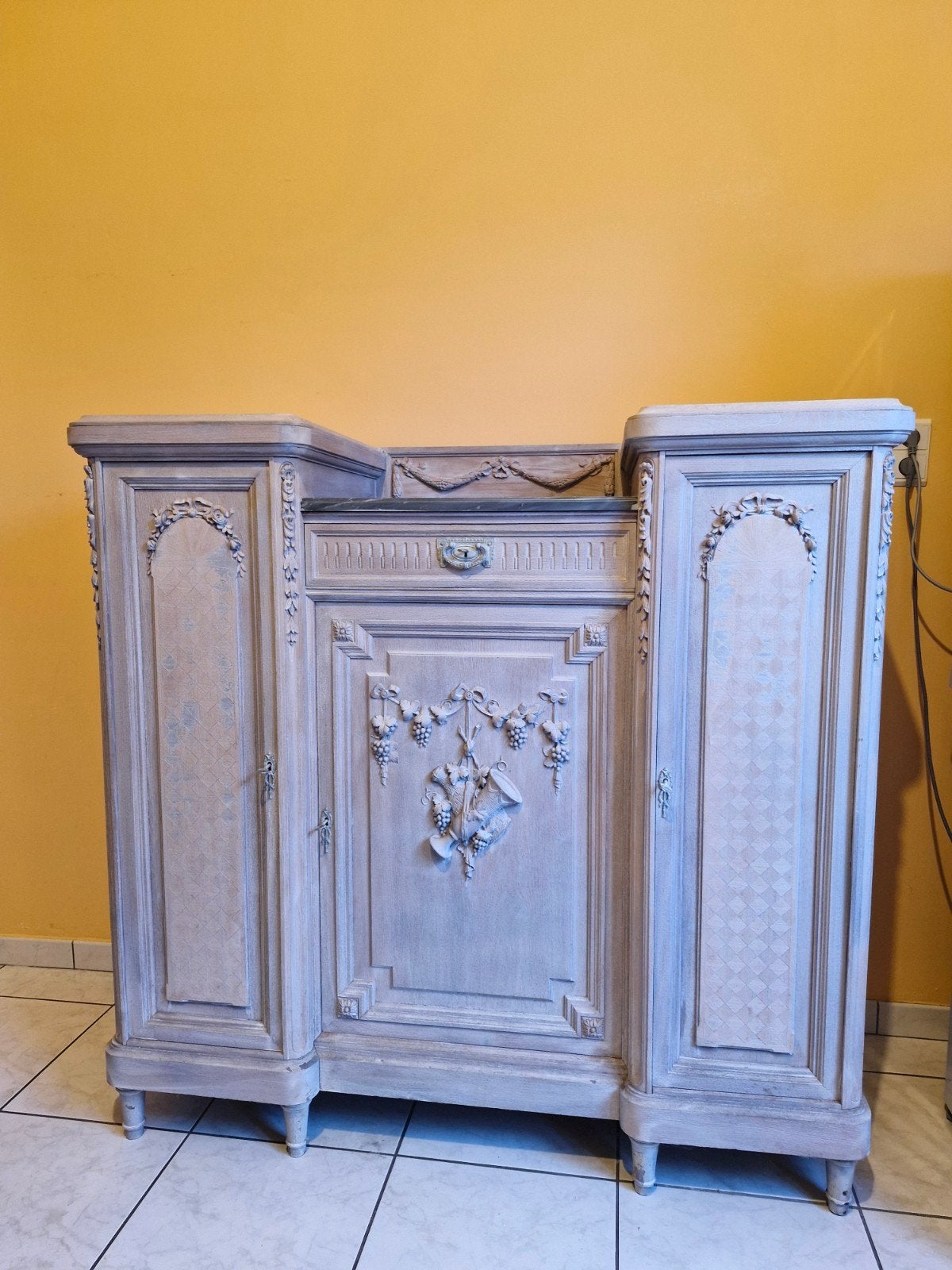 Edouard Kint - Ebénisterie d'art (Gand) - buffet (2x), Enlèvement