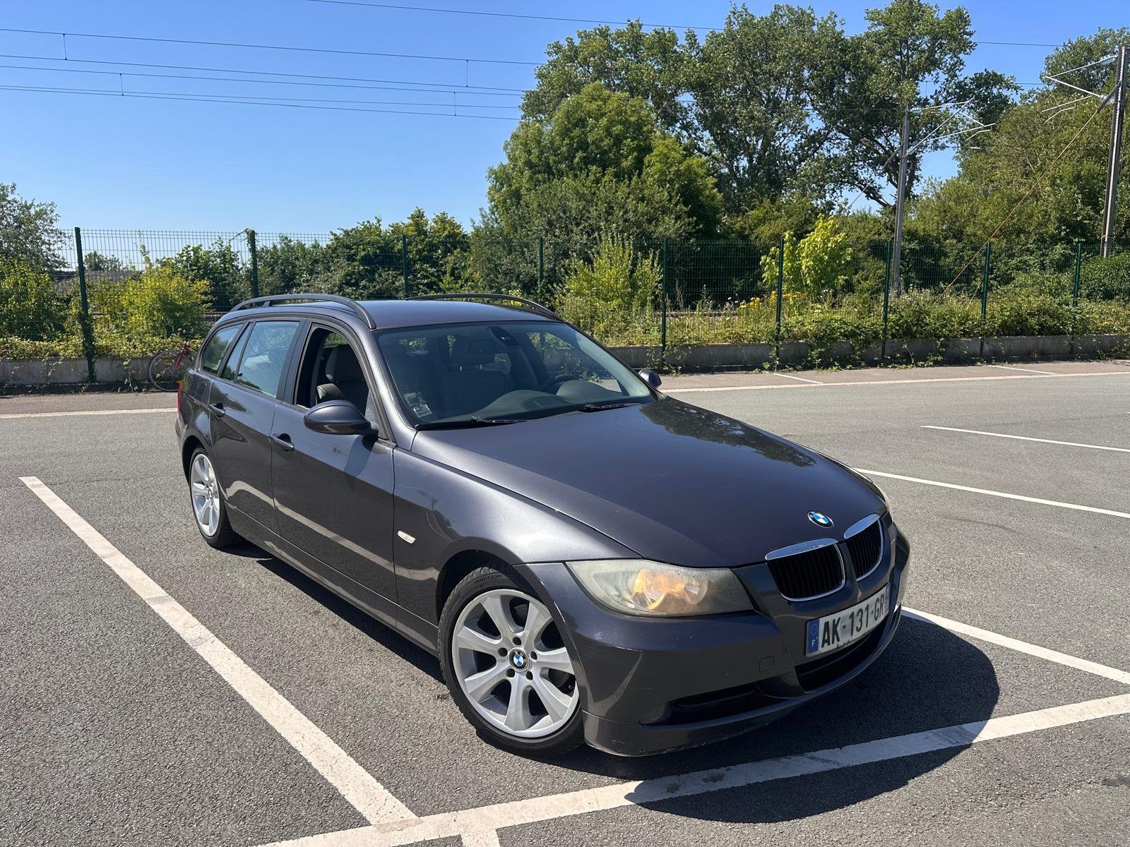 Bmw 320d, Autos, BMW, Particulier, Série 3, Diesel, Break, Boîte manuelle, Argent ou Gris, Cuir, Enlèvement
