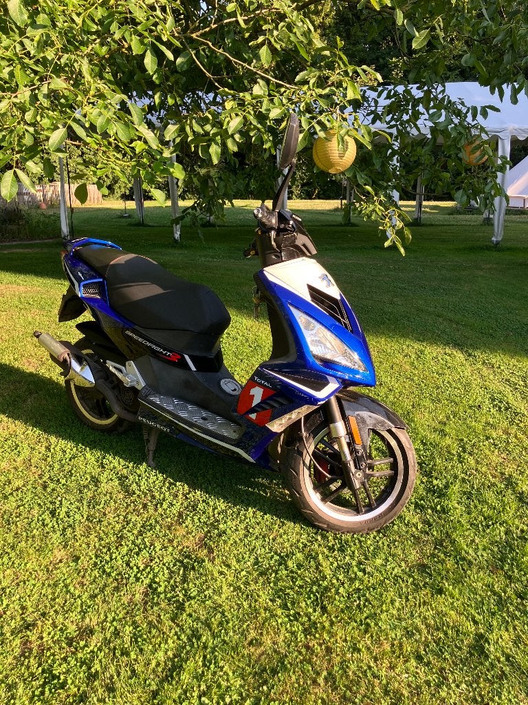 Voorlopig gereserveerd  Peugeot Speedfight 3 -  50cc, Autres modèles, 1 vitesses, Classe B (45 km/h), Enlèvement