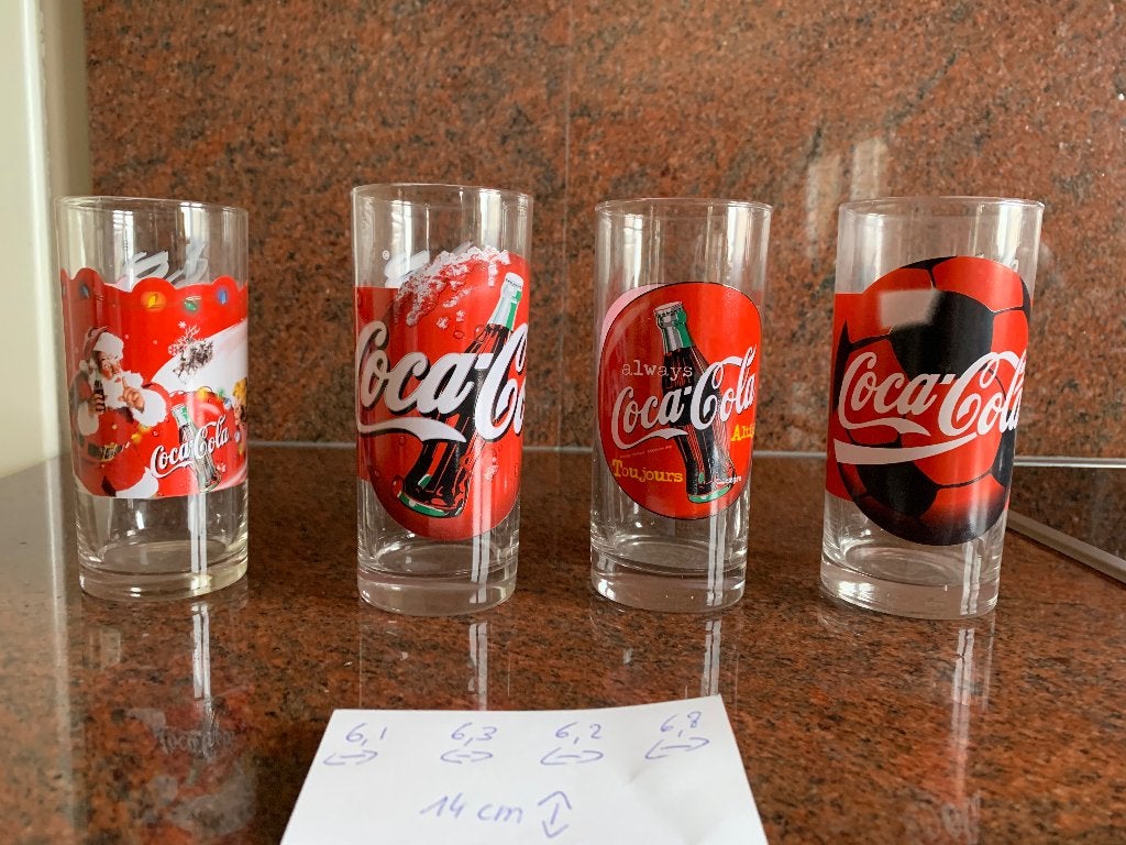 Coca Cola glazen - 4 verschillende frisdrank glas 14cm hoog, Verzamelen, Ophalen, Gebruikt, Frisdrankglas