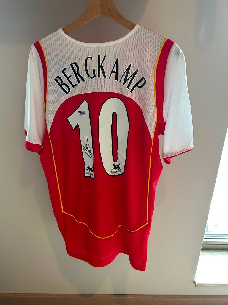 Gesigneerd Arsenal Bergkamp shirt met COA, Enlèvement ou Envoi, Neuf, Maillot
