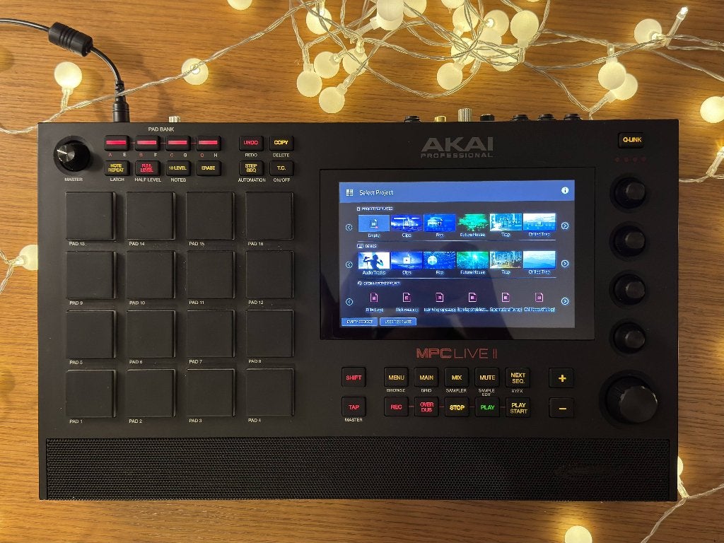 Akai MPC Live II, Ophalen, Zo goed als nieuw