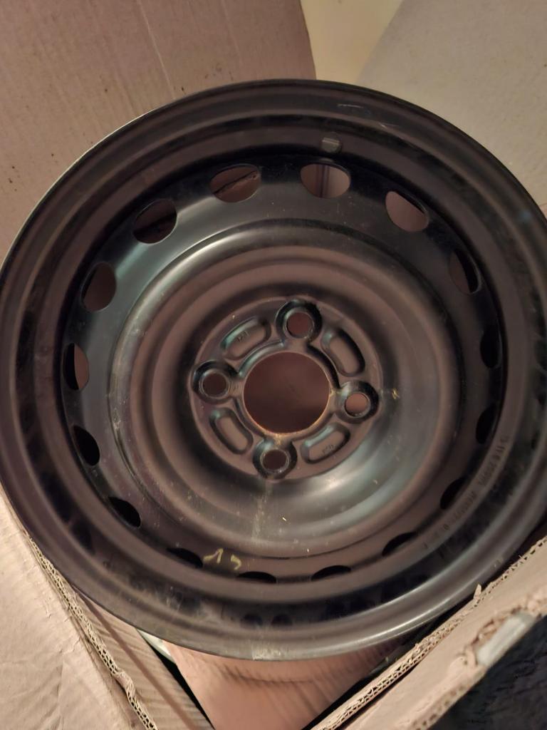 .originele velgen voor een Nissan Micra uit 2012, Auto-onderdelen, Banden en Velgen, Ophalen, Velg(en)