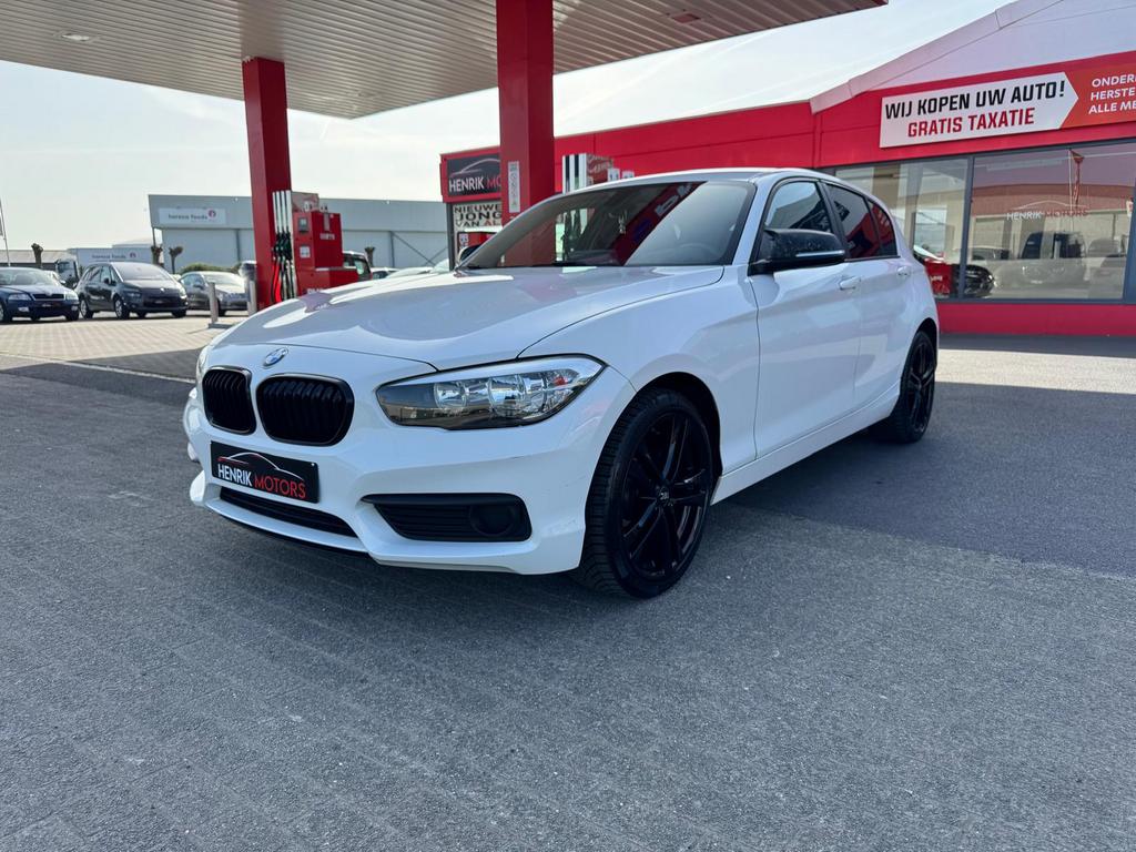 Bmw 116i •SPORTLOOK• •Airco• •Navi• [ KEURING + CARPASS ], Auto's, BMW, Bedrijf, Te koop, 1 Reeks, Benzine, Ophalen