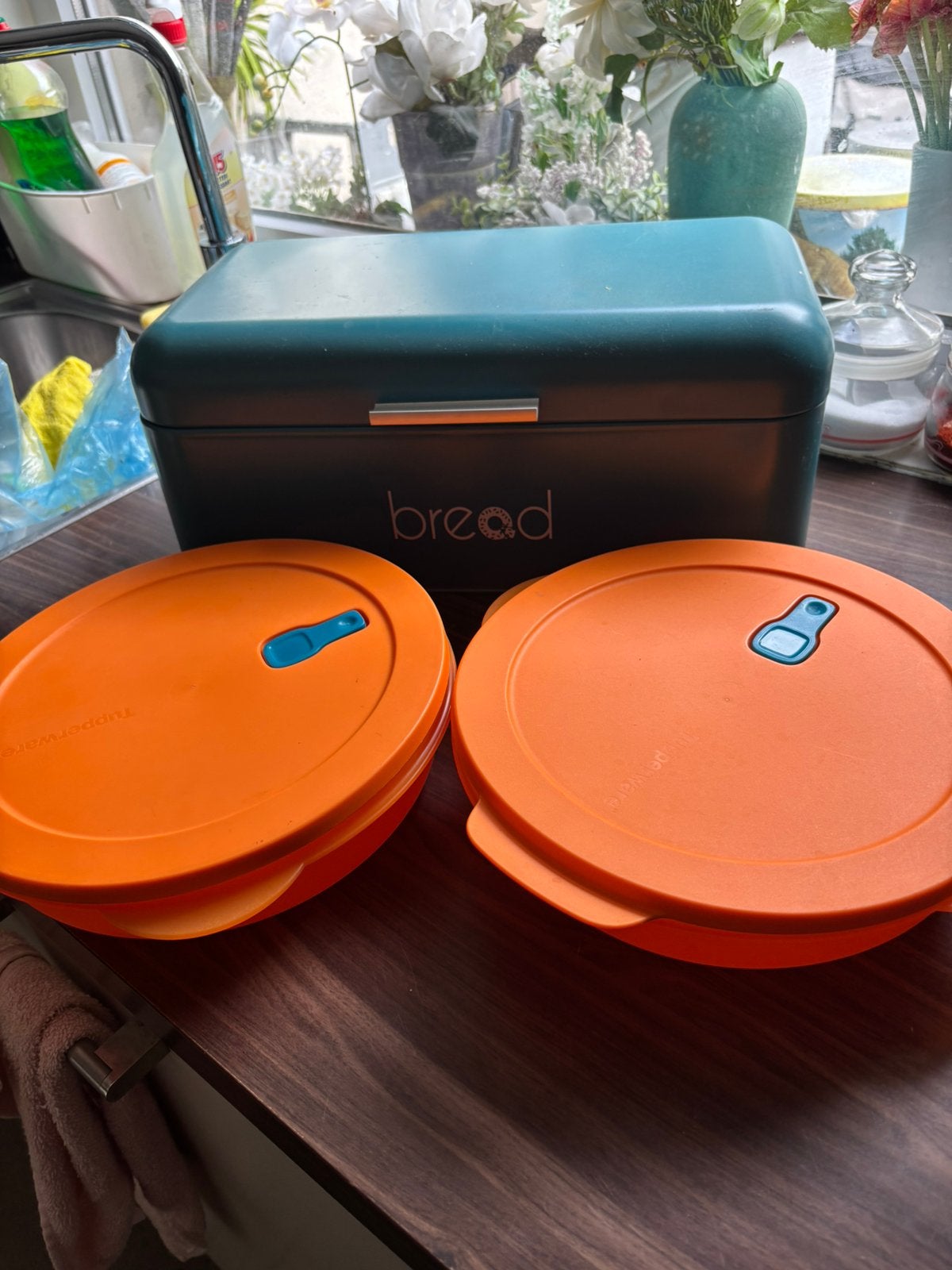Set van 2 tupperware en retro broodtrommel, Huis en Inrichting, Ophalen, Zo goed als nieuw, Oranje