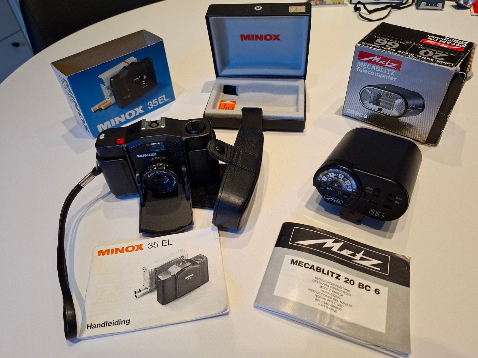vintage Minox 35 EL analoge camera + Metz Mecablitz flitser, TV, Hi-fi & Vidéo, Enlèvement, Utilisé, Autres Marques