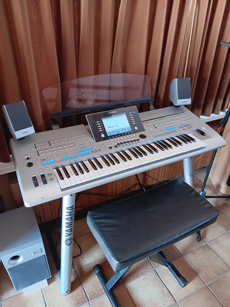 Yamaha Tyros 4, Musique & Instruments, Claviers, Yamaha, Enlèvement