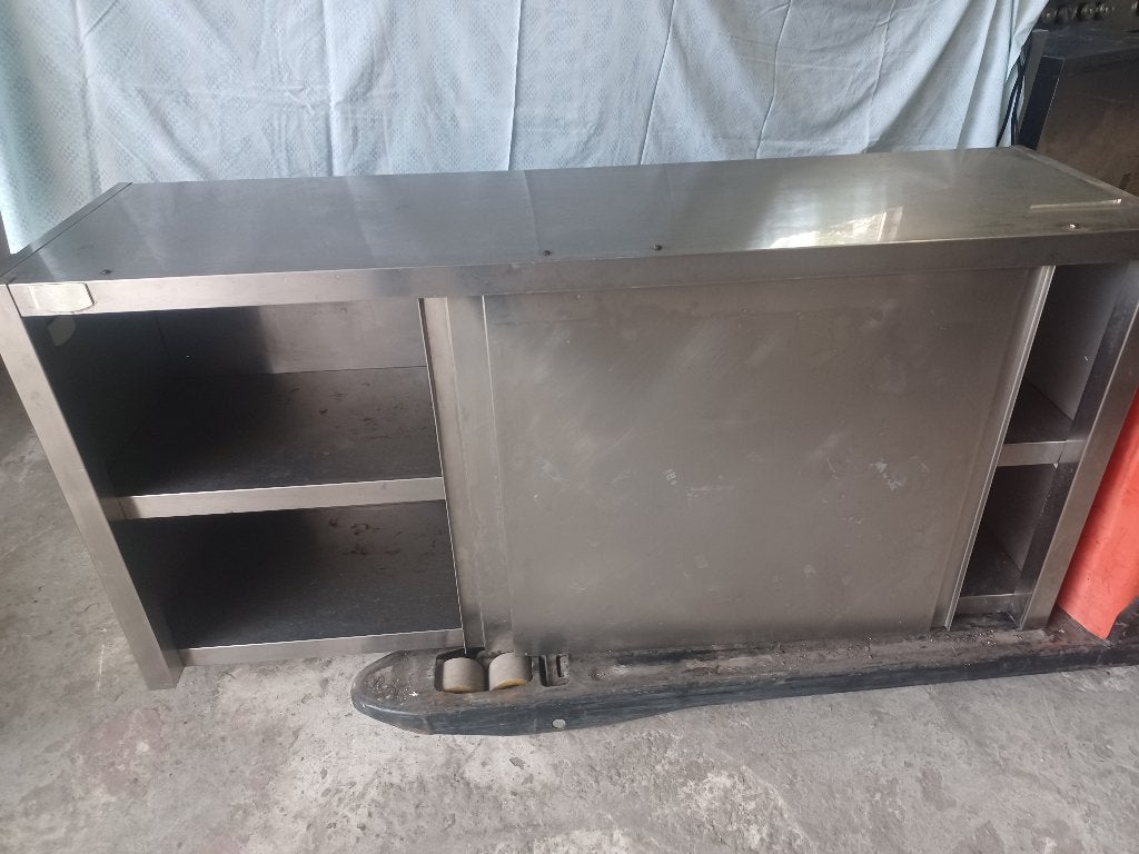 hangkast met schuifdeuren in RVS uitvoering, Ophalen, Gebruikt
