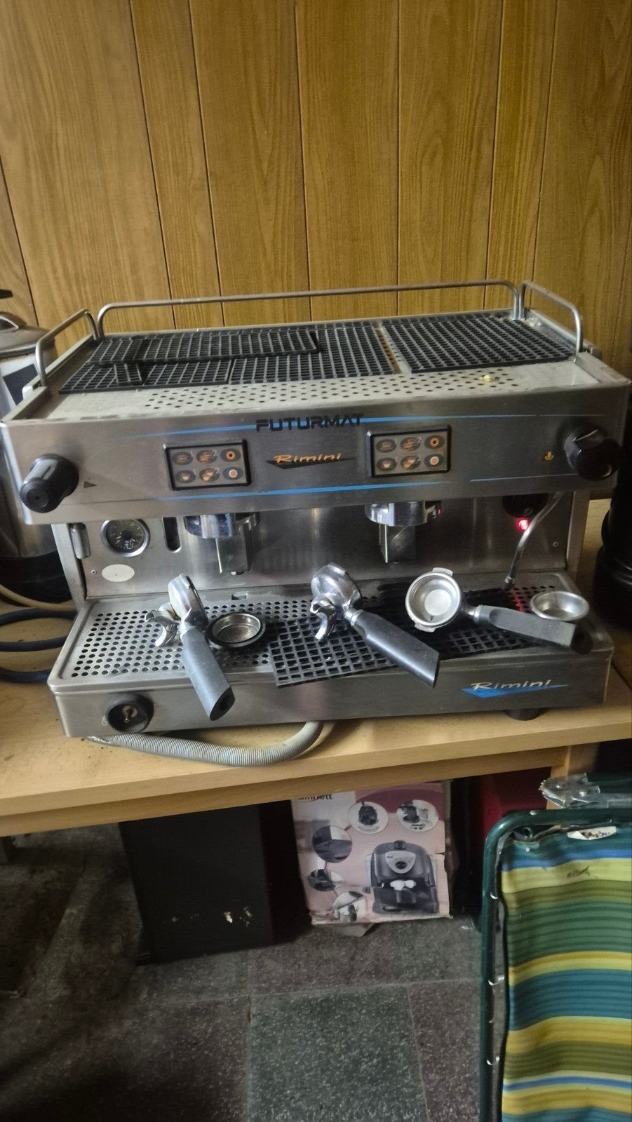 Koffiemachiene, Ophalen