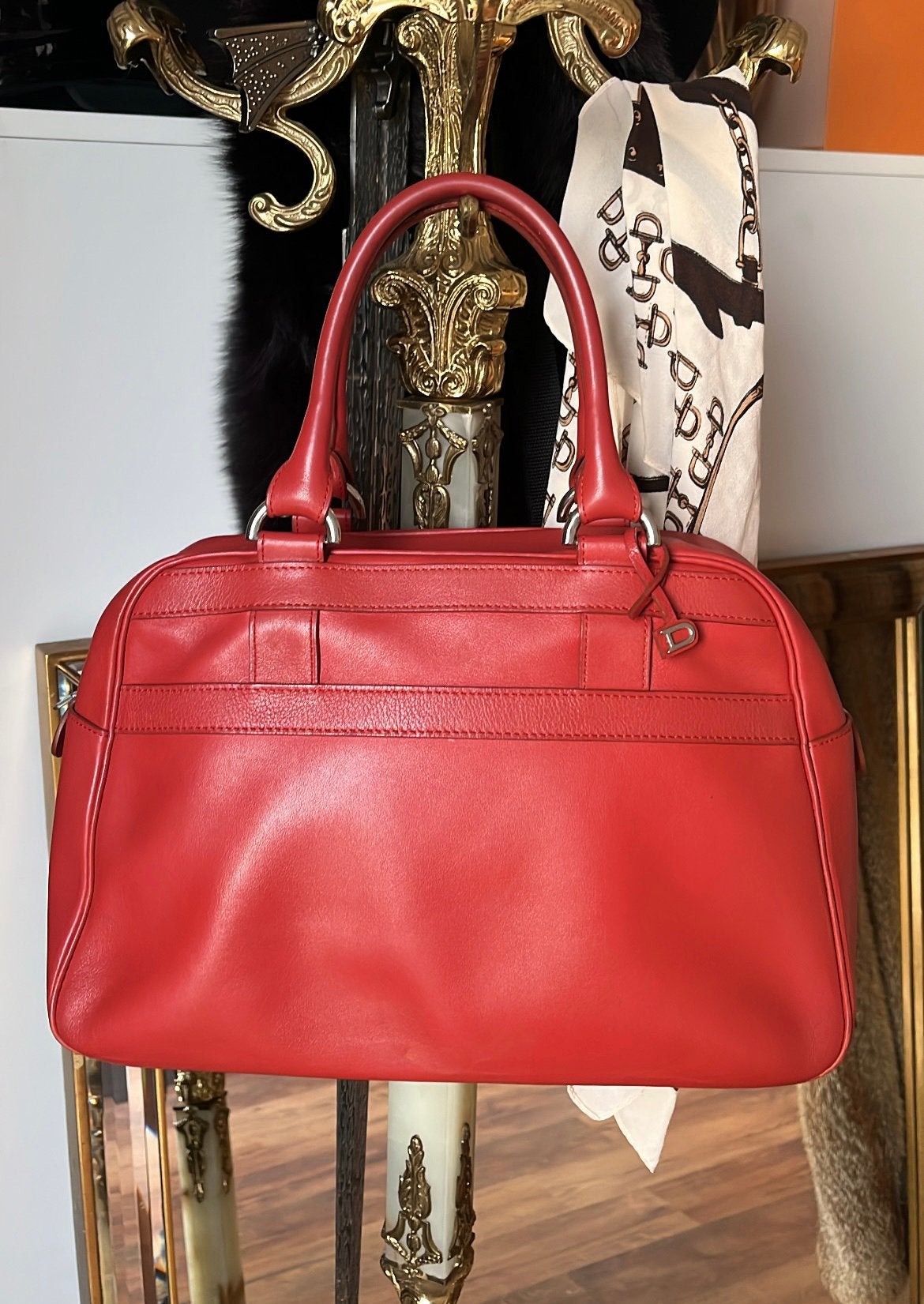 Cuir d'agneau rouge Delvaux Parole authentique, Enlèvement ou Envoi, Sac à main