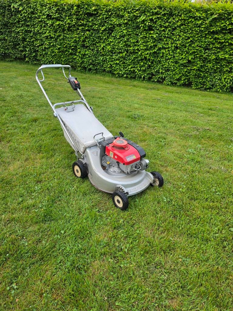 Honda grasmaaier 21-5 zelftrekker, Ophalen