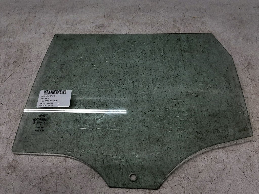 VITRE ARRIERE GAUCHE Mini Mini (F55) (01-2013/10-2017), Petuelring 130
80809  München, DE, Mini, Utilisé, Minikundenbetreuung@mini.de