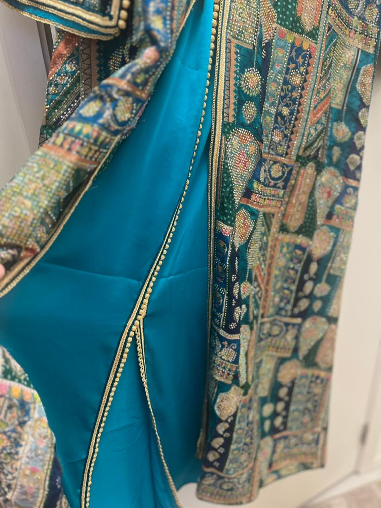 Takchita met de hand genaaid, Kleding | Dames, Ophalen of Verzenden, Zo goed als nieuw, Groen, Galajurk