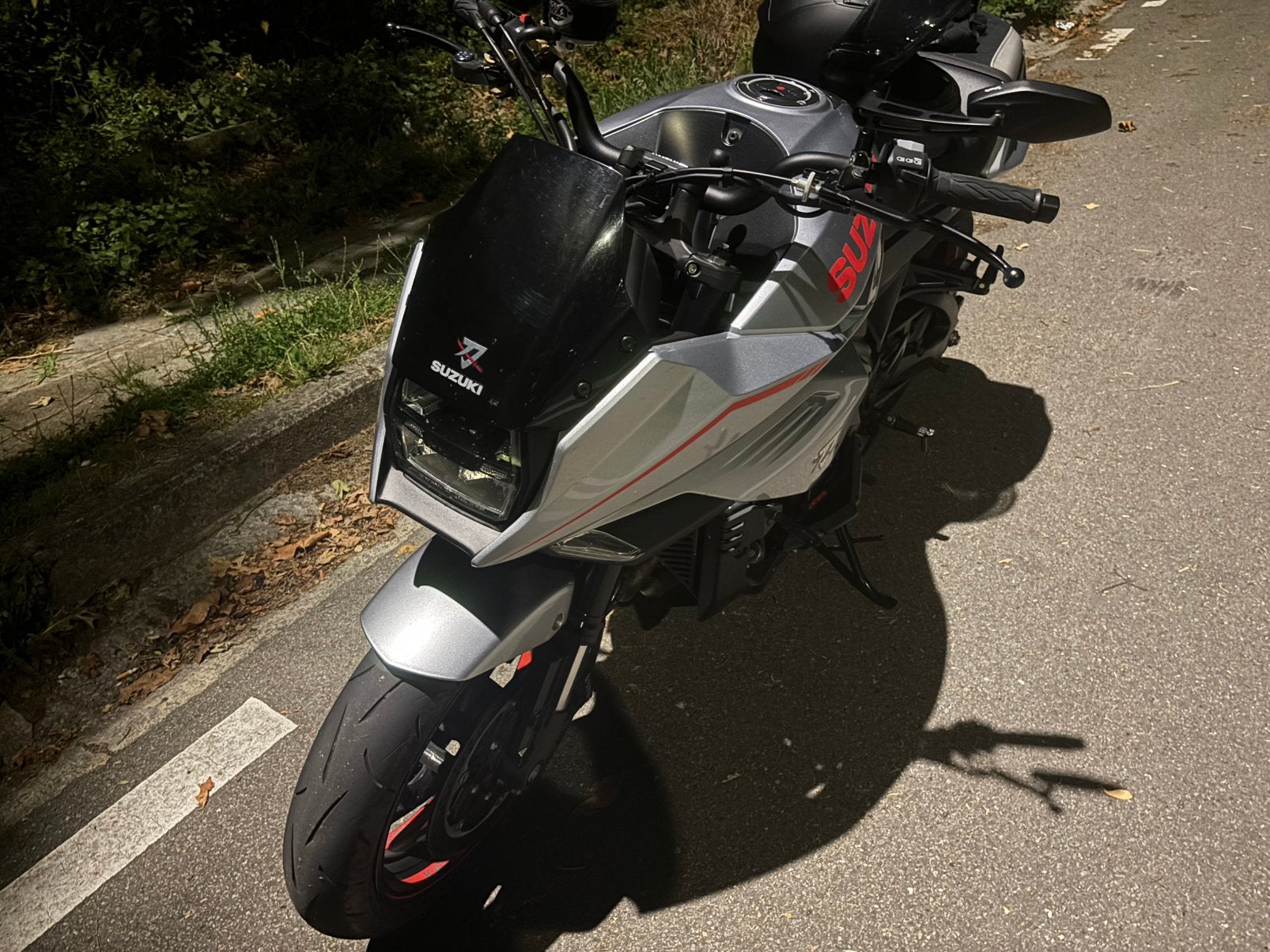 Suzuki Catana, Motoren, Particulier, Nieuw