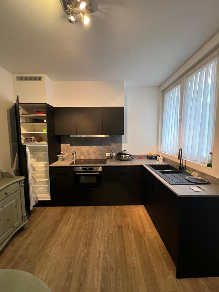 Keuken met toestellen, Huis en Inrichting, Keuken | Complete keukens, Ophalen, Zo goed als nieuw