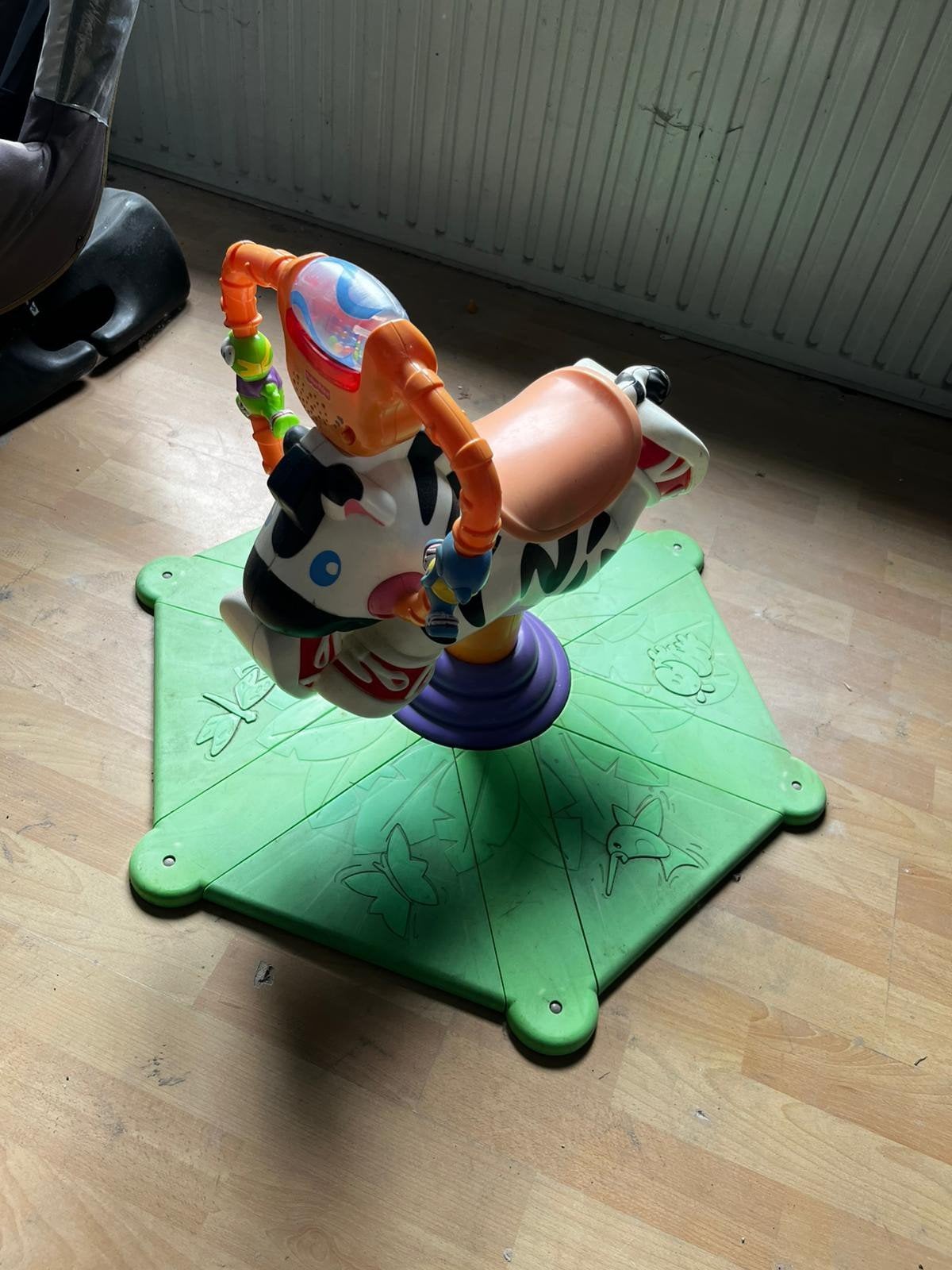 Zebra-speelgoed, Ophalen