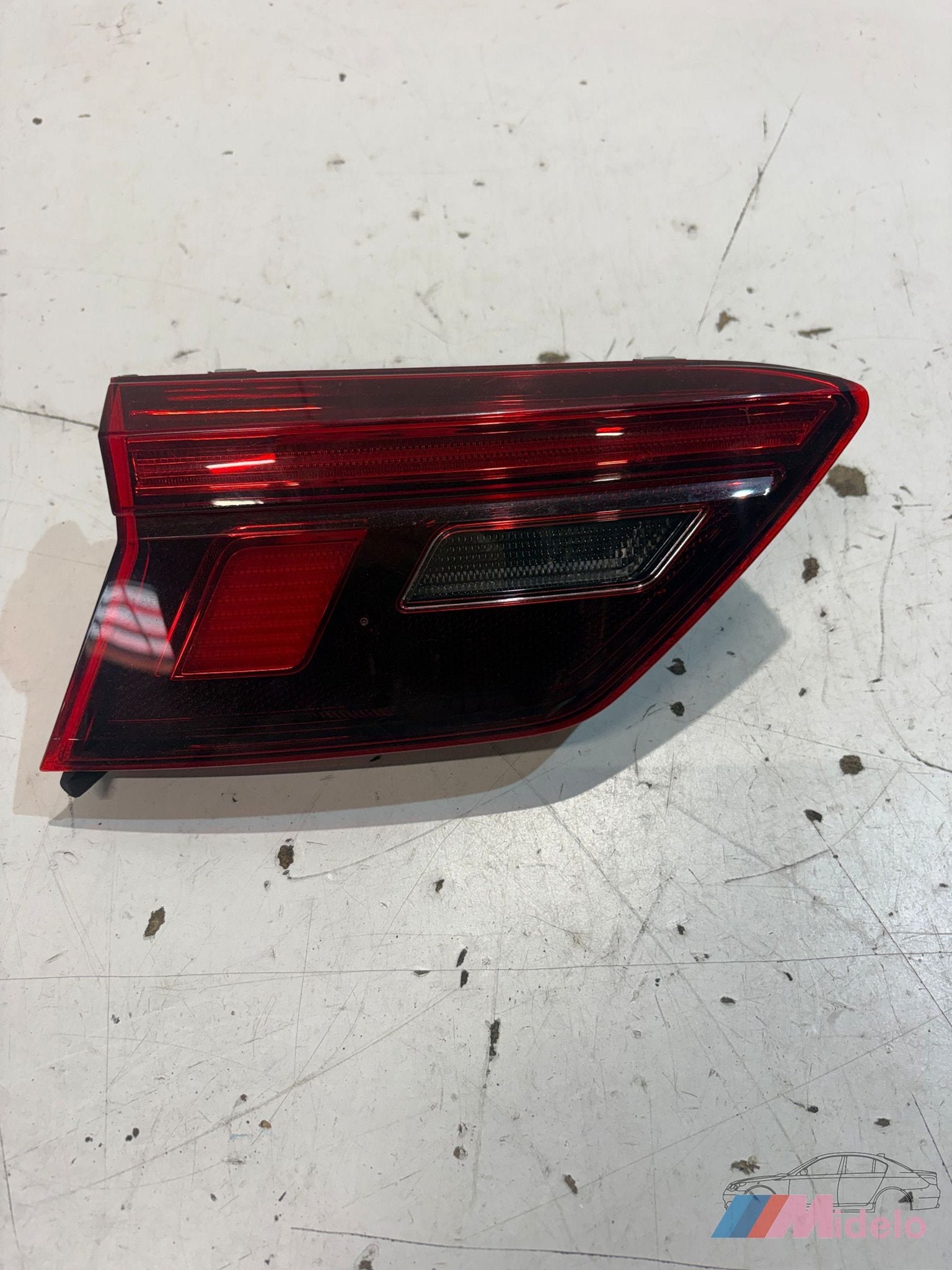 VW TIGUAN ACHTERLICHT LINKS 5NA945093F, Volkswagen, -, Utilisé, -