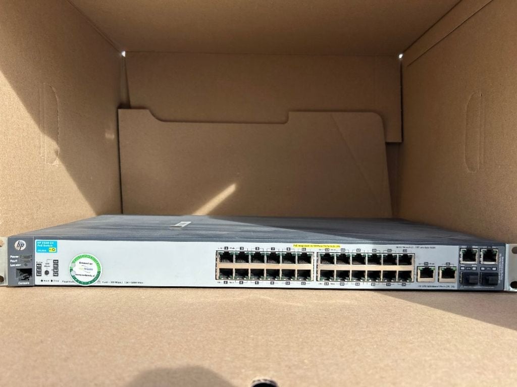 ➡️ Aruba P Netwerk Switch 2530 POE+ 2530-24 J9779A, Computers en Software, Netwerk switches, Ophalen of Verzenden, Refurbished