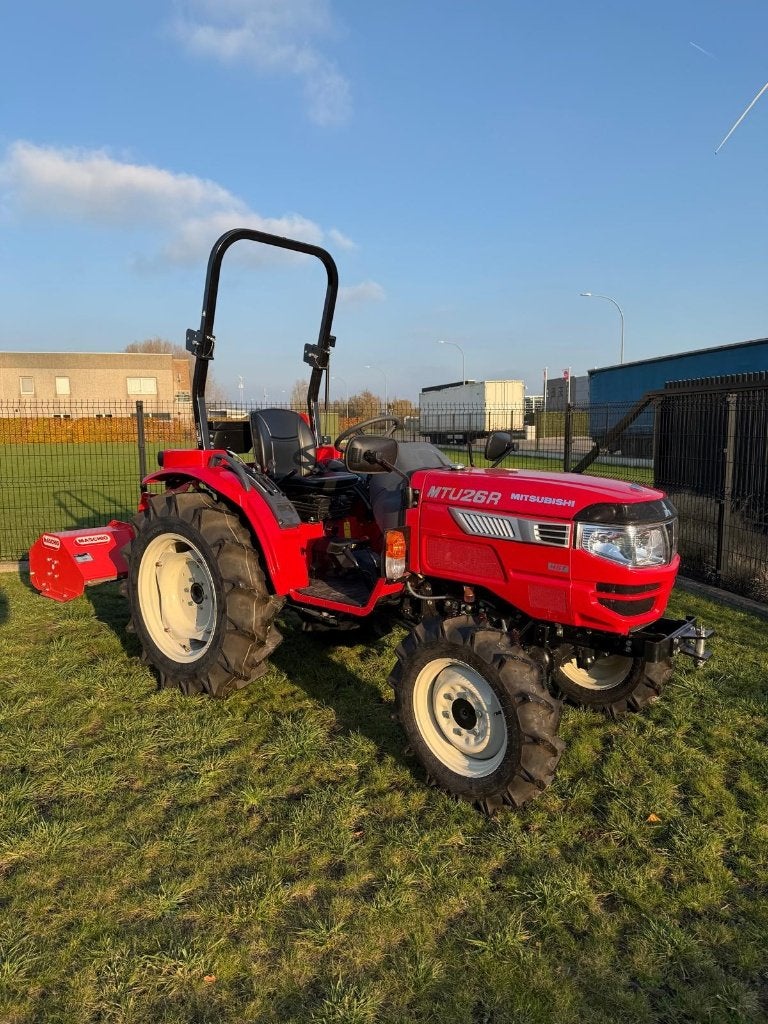 Mitsubishi MTU26RH hydrostatisch - 24,7 pk - Tractor, Zakelijke goederen, Machines en Bouw | Tuin, Park en Bosbouw, Ophalen, Voertuig of Aanhanger