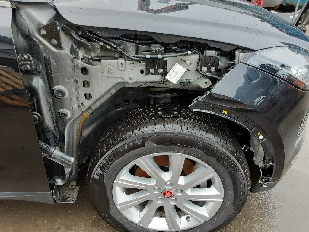 PARE BOUE AVANT DROIT Jaguar E-Pace (01-2017/-), Garde-boue, Mevr. I. Hauben, Utilisé, Jaguar