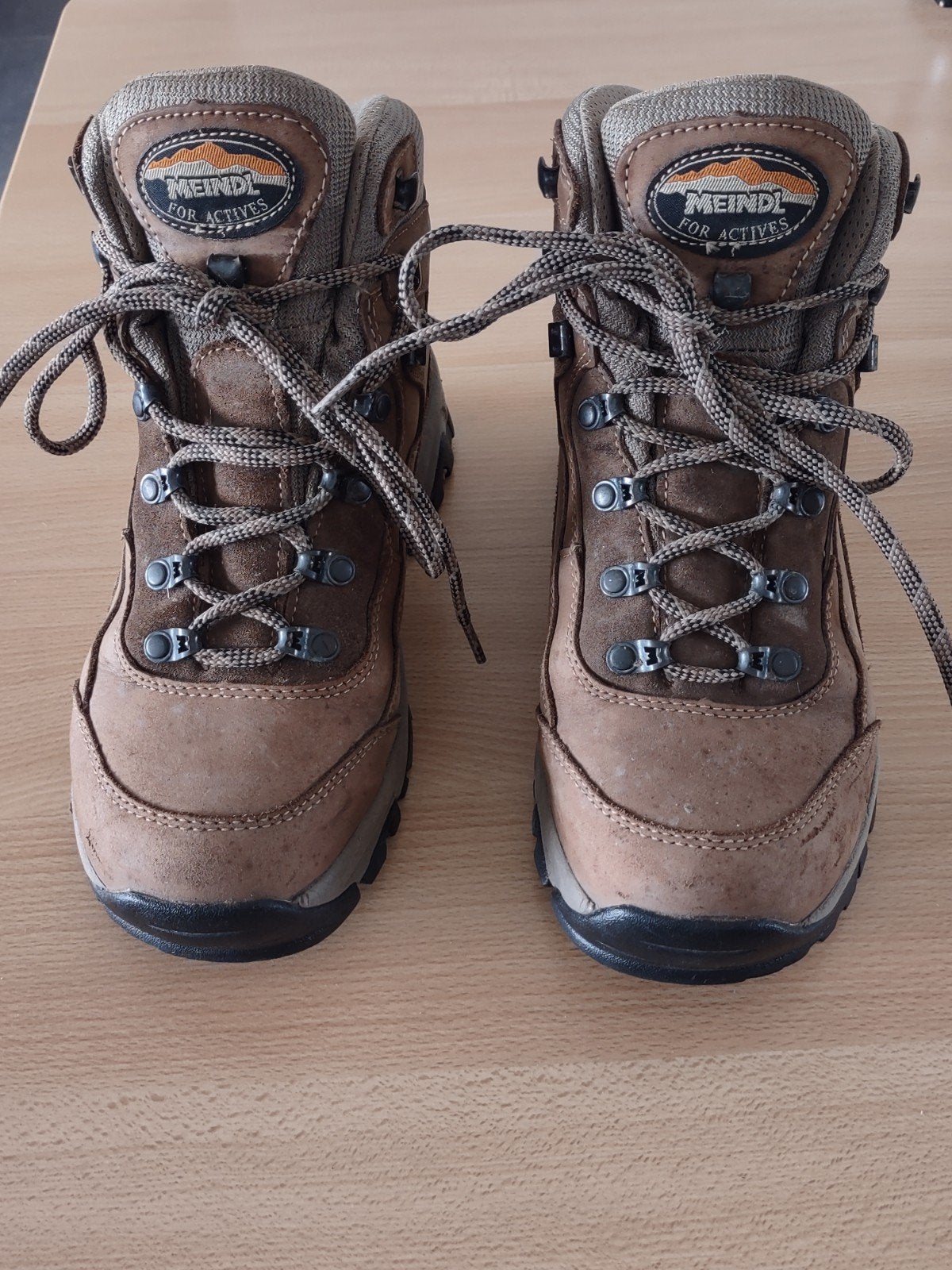 Mooie bruine hoge schoenen - maat 39, Ophalen, Zo goed als nieuw, Schoenen