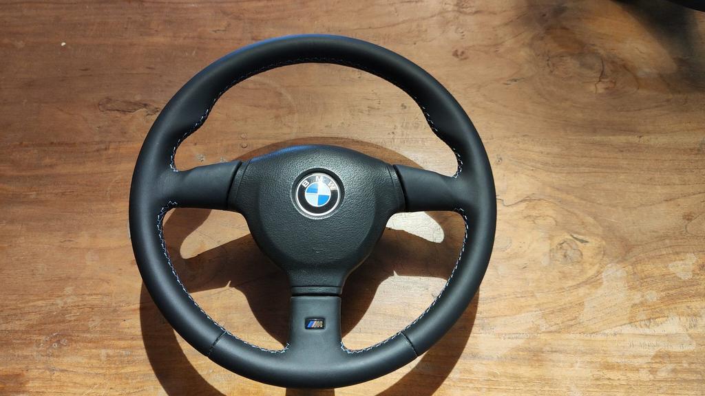 Bekleed leder stuur M-Technik met M-stiksel kleuren BMW 3 se, Auto-onderdelen, -, -, Nieuw, Ophalen of Verzenden