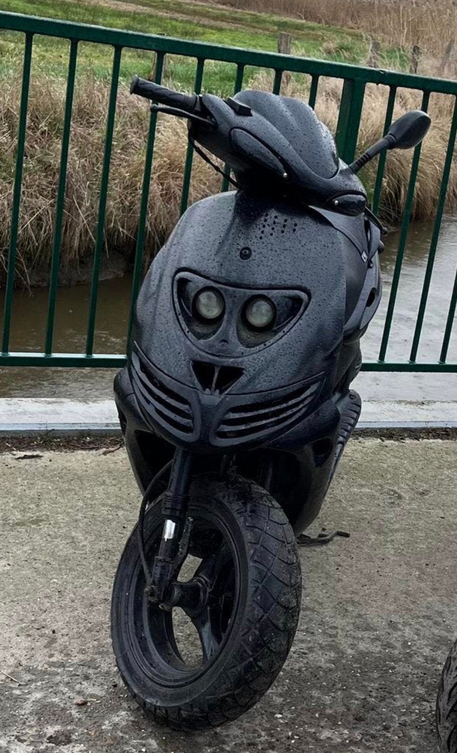 Scooter suzuki katana, Fietsen en Brommers, Ophalen, 50 cc, Klasse B (45 km/u), Zo goed als nieuw