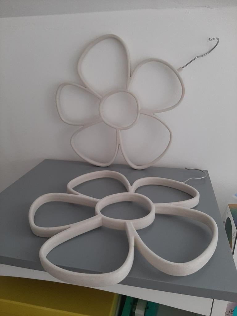 Porte-manteaux à fleurs — écharpes et accessoires, Enlèvement ou Envoi