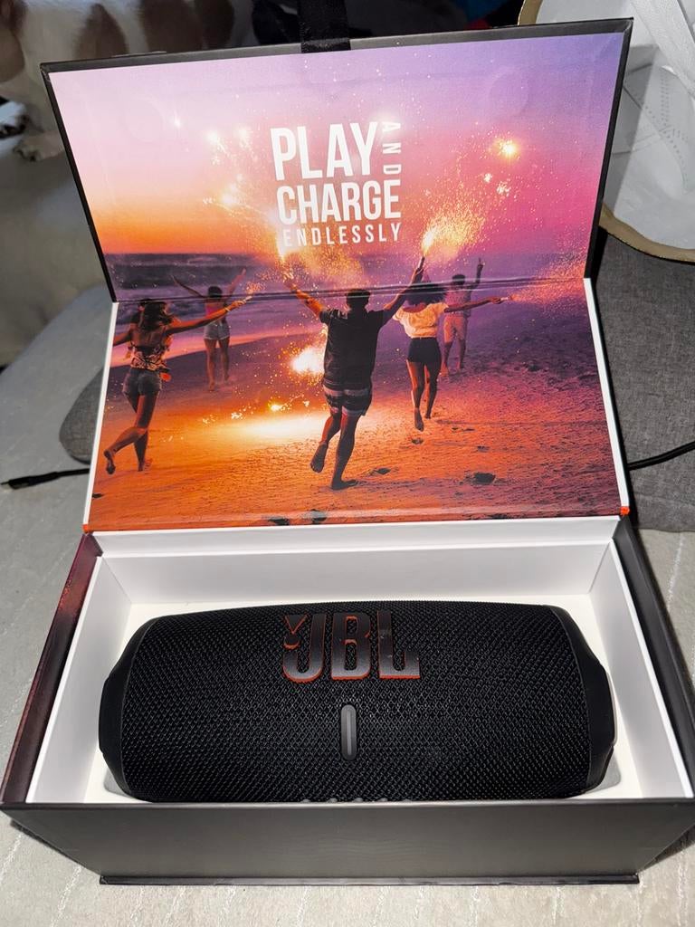 JBL Charge 5, Enlèvement ou Envoi, Comme neuf, JBL