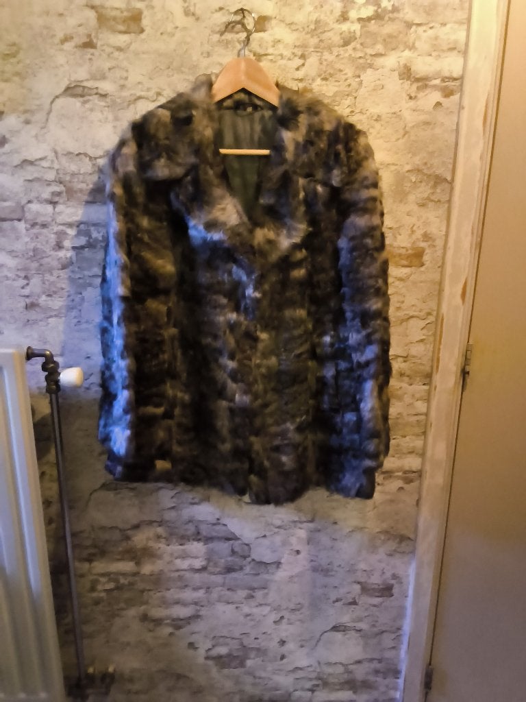 Mooie korte vintage  bontjas, Ophalen of Verzenden, Zo goed als nieuw, Maat 38/40 (M), Grijs