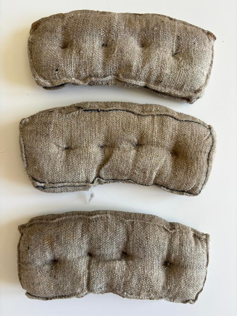 WW1 Authentieke kussentjes voor stahlhelm 1916, Ophalen of Verzenden