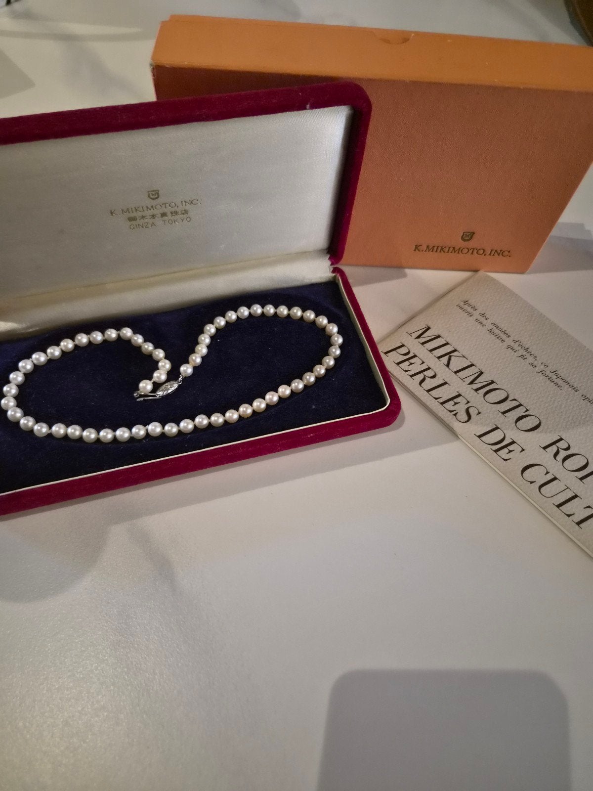 collier de perles Mikimoto, Ophalen, Gebruikt