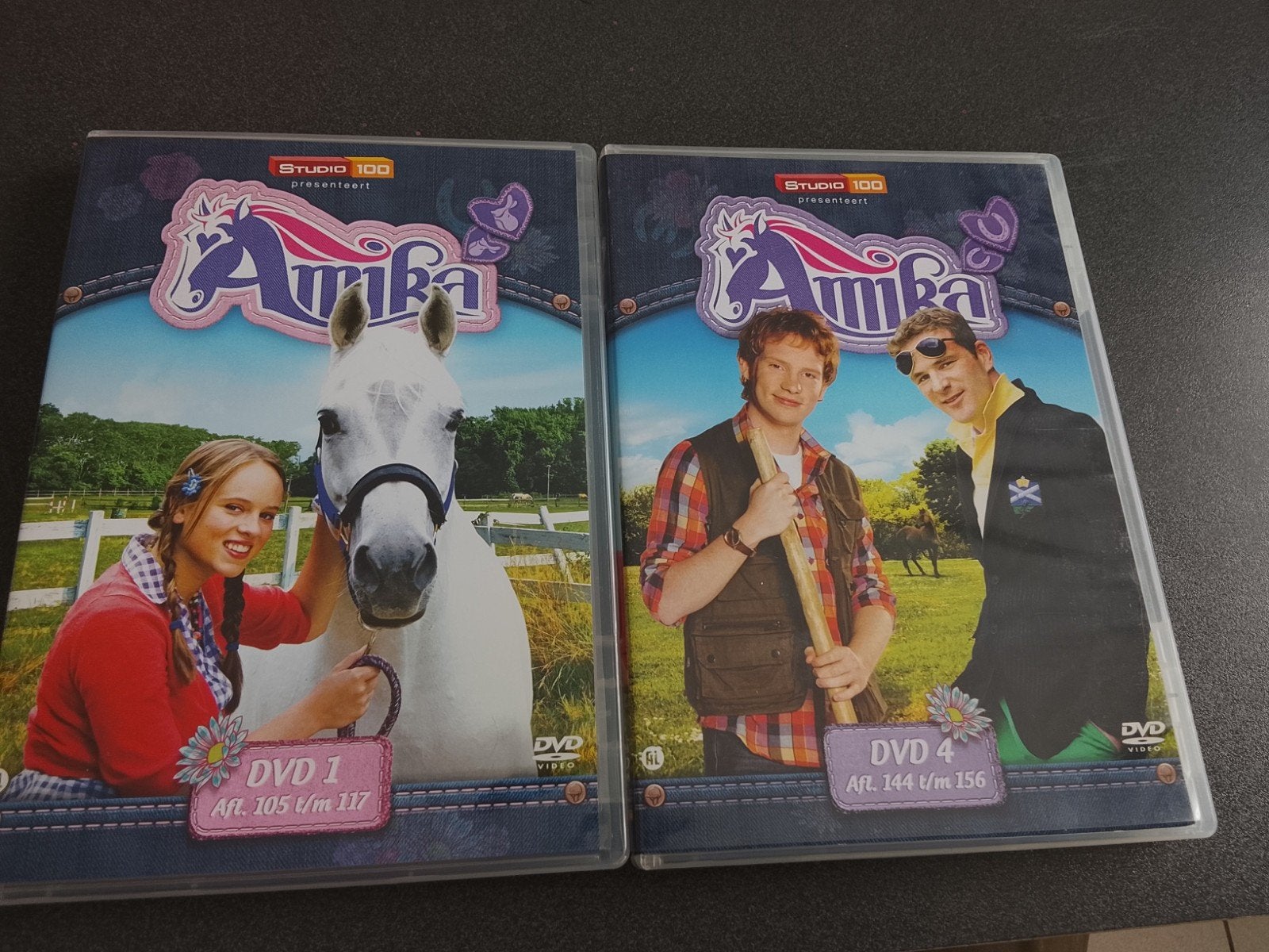 Amika seizoen 3, CD & DVD, VHS | Enfants & Jeunesse, Tous les âges, Enlèvement, Comme neuf, Série