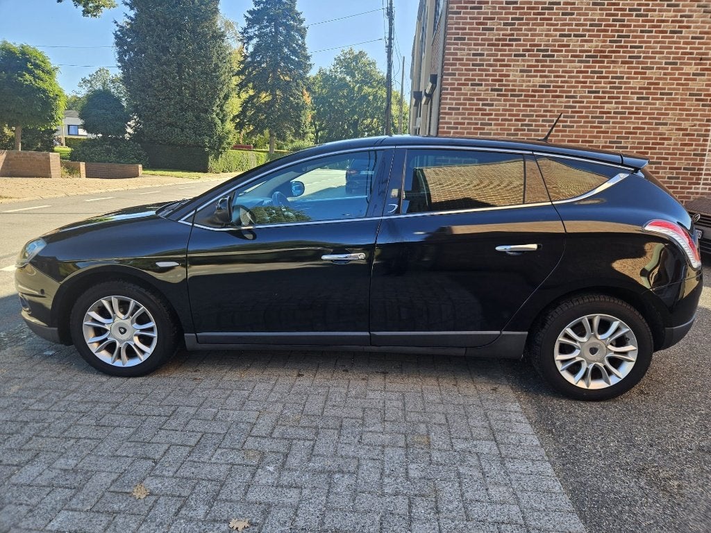 Lancia Delta 1.6D 115 ch - 2010 - 180.000 km - Manuelle, Auto's, Voorwielaandrijving, Euro 5, https://public.car-pass.be/vhr/72ed13be-3cbe-45db-b53d-1bb795650167