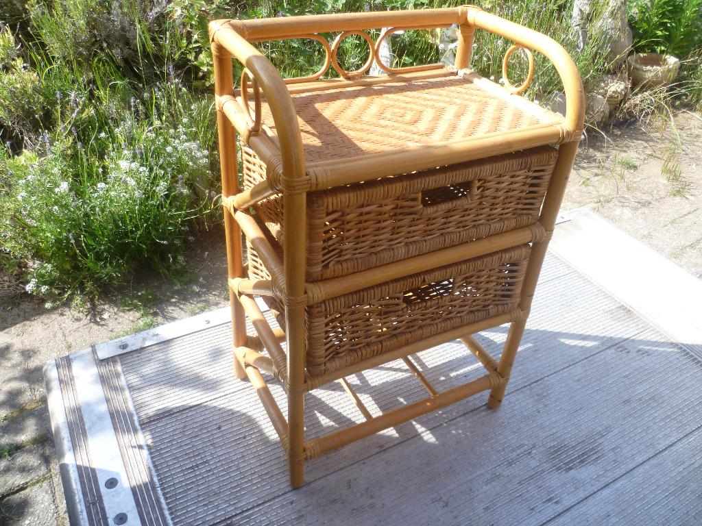 BAMBOU COMMODE, Enlèvement