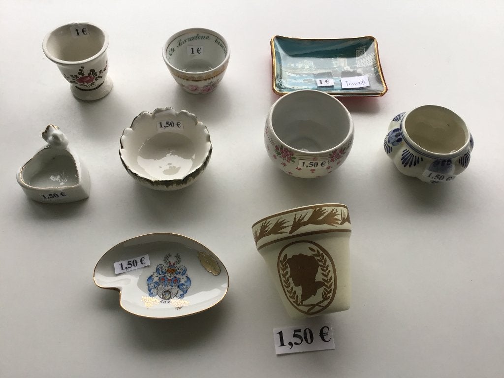 9 kleine potjes/schaaltjes aan 1 of 1,50 € per stuk, Antiek en Kunst, Curiosa en Brocante, Ophalen of Verzenden