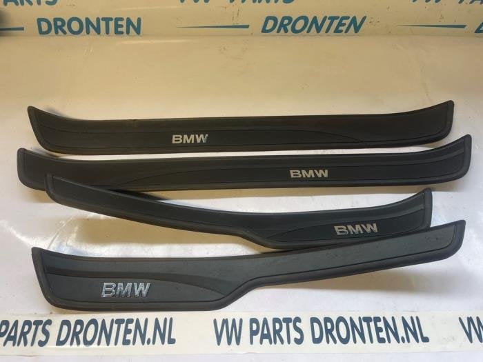 Tapisserie marche arrière d'un BMW 3-Serie, -, 3 mois de garantie, Utilisé, -