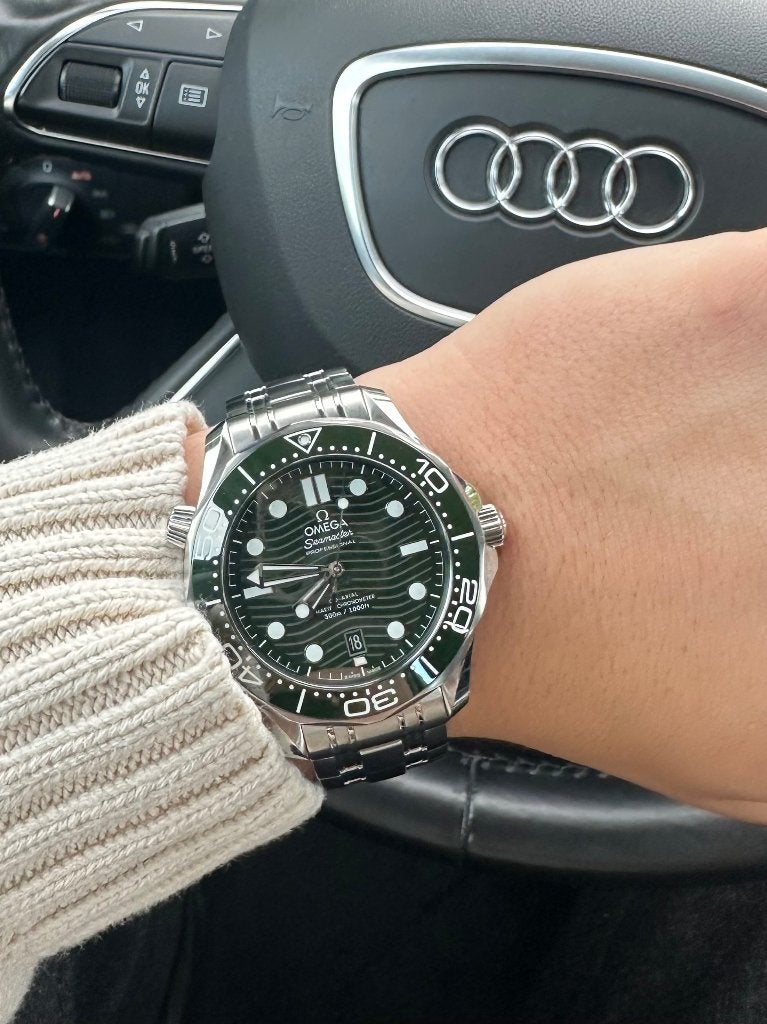Omega Seamaster Diver 300M Co-Axial "Seaweed" – Full Set, Bijoux, Sacs & Beauté, Montres | Hommes, Montre-bracelet, Enlèvement