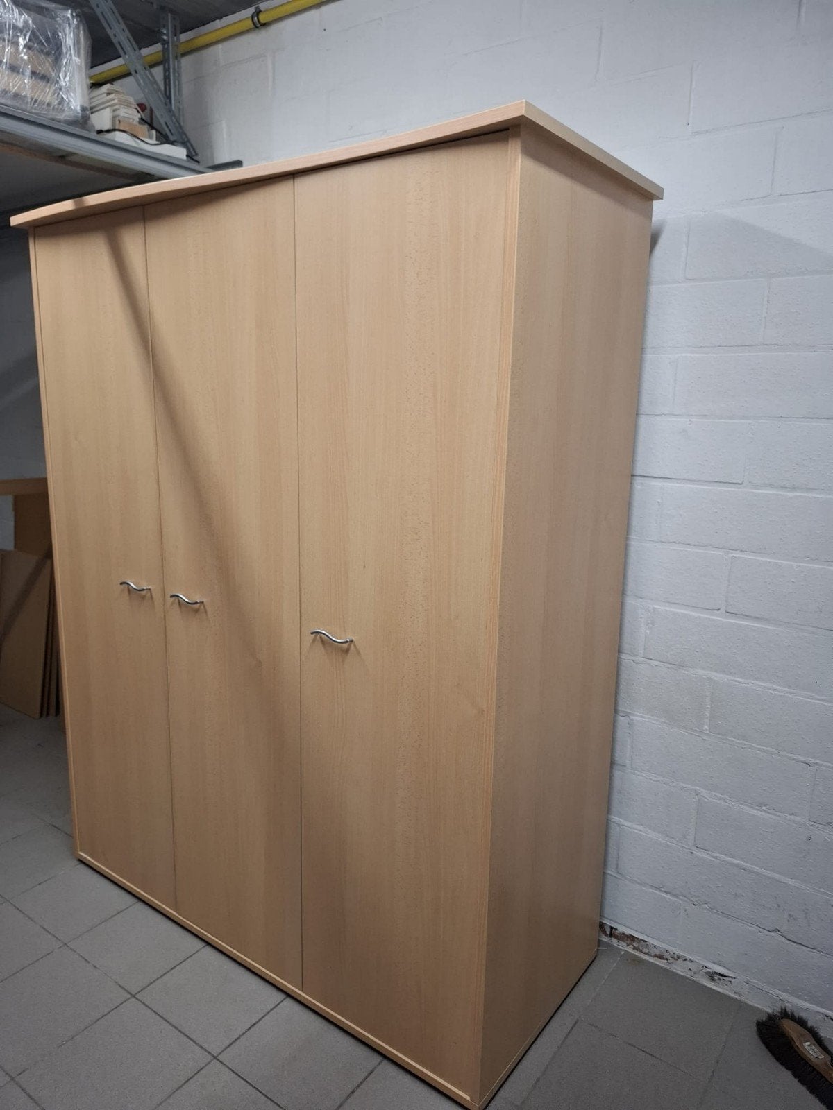 3 deurs kleerkast & commode in kleur beuk, Huis en Inrichting, Ophalen, Gebruikt, Overige houtsoorten