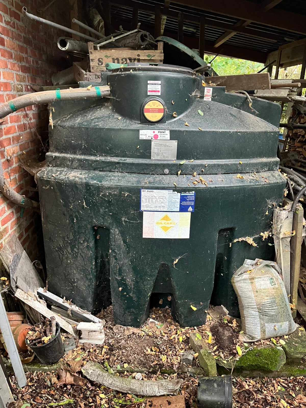 Mazout tank 2500 liter, Doe-het-zelf en Bouw, Verwarming en Radiatoren, Ophalen, Zo goed als nieuw