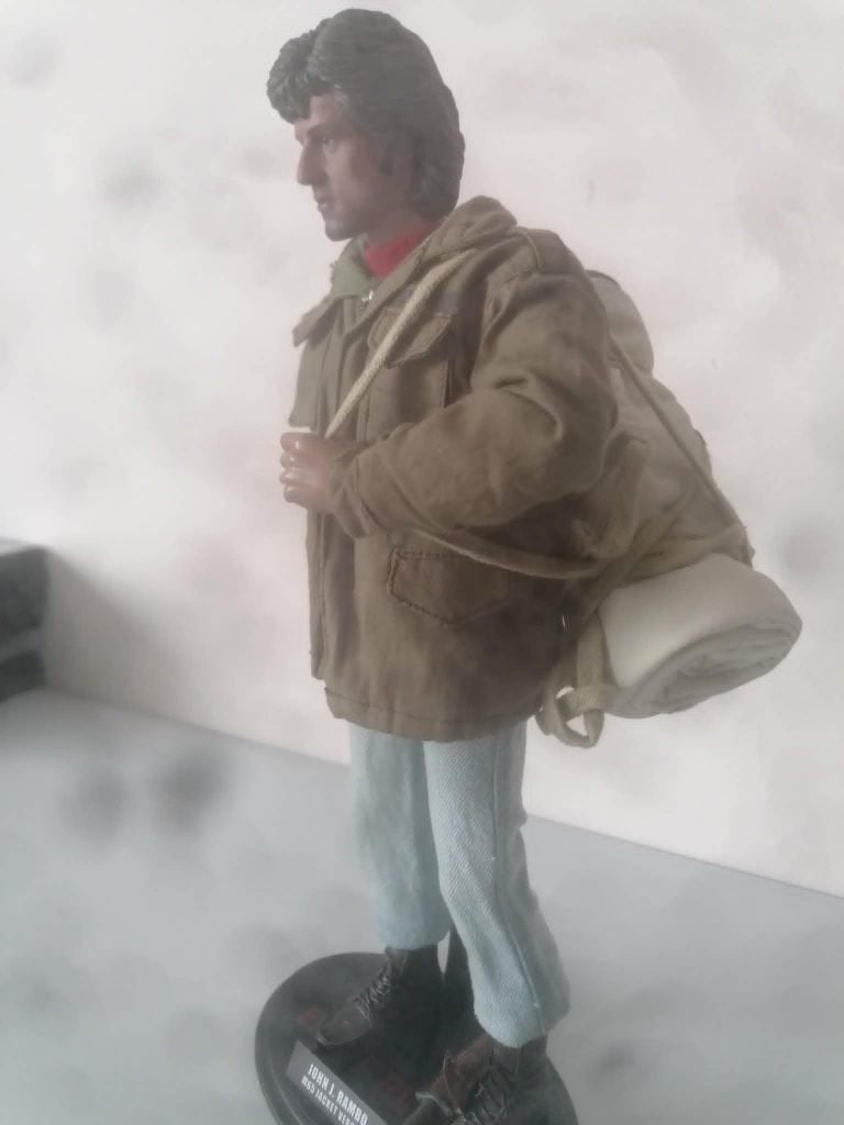 RAMBO figure (1:6) M65 jacket version First Blood  HOT TOYS, Ophalen of Verzenden, Zo goed als nieuw