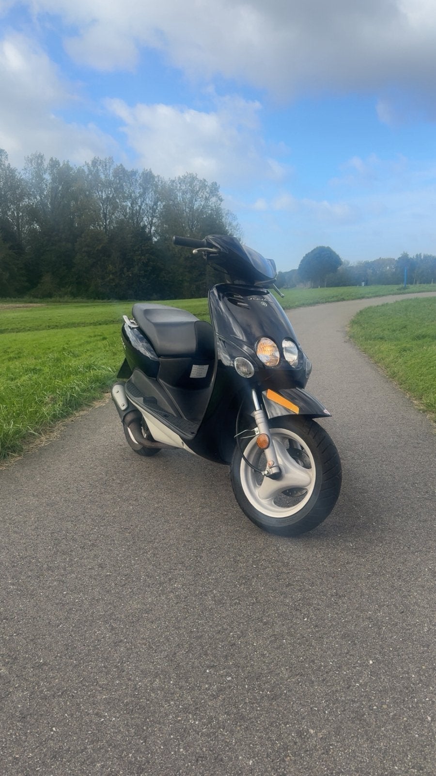 Yamaha neos 50cc 2takt orgineel onversleuteld, Ophalen, Zo goed als nieuw