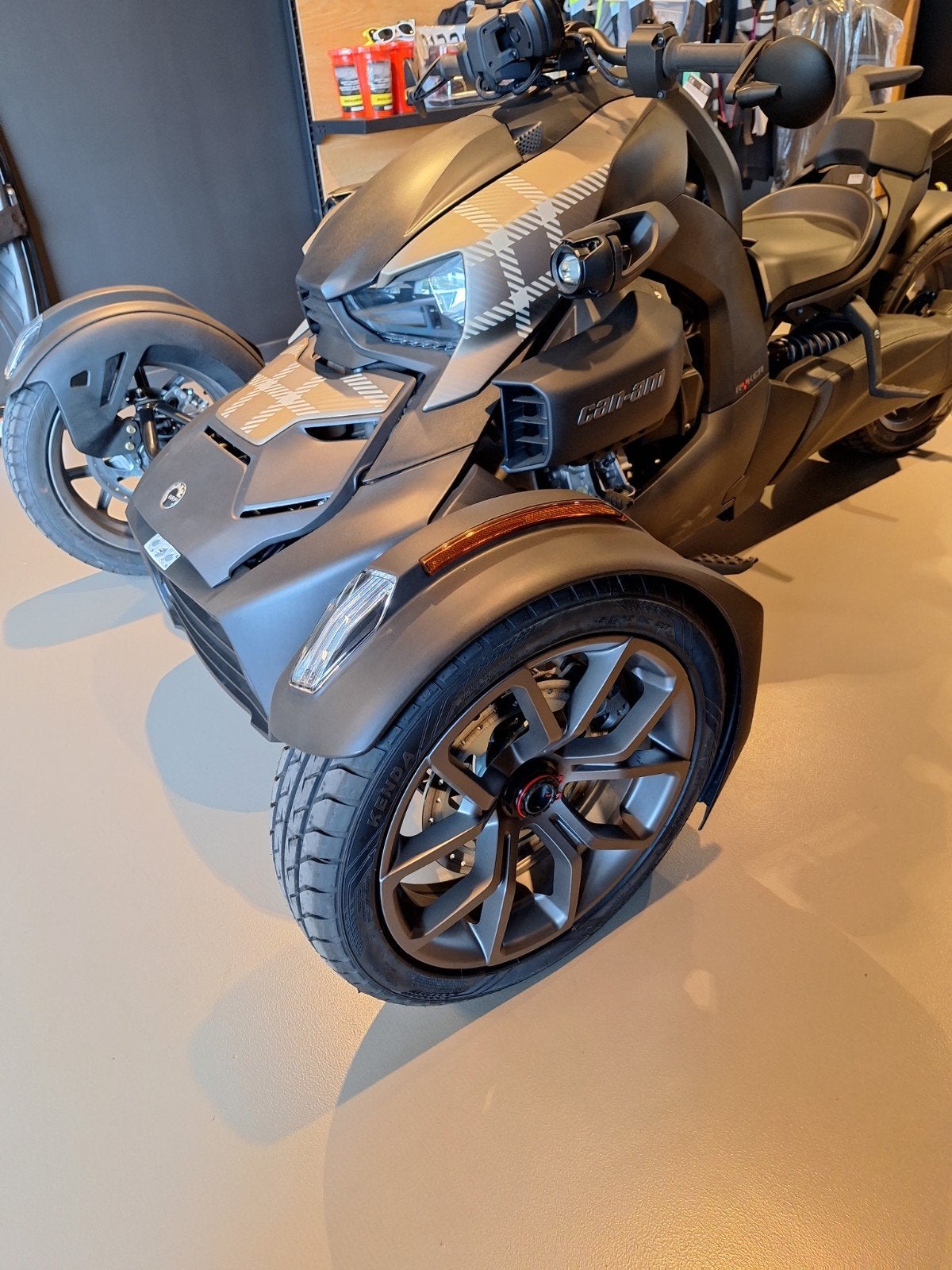 Can-Am Spyder F Limited Bleu minéral satiné 2025, Plus de 35 kW, 3 cylindres, 1330 cm³