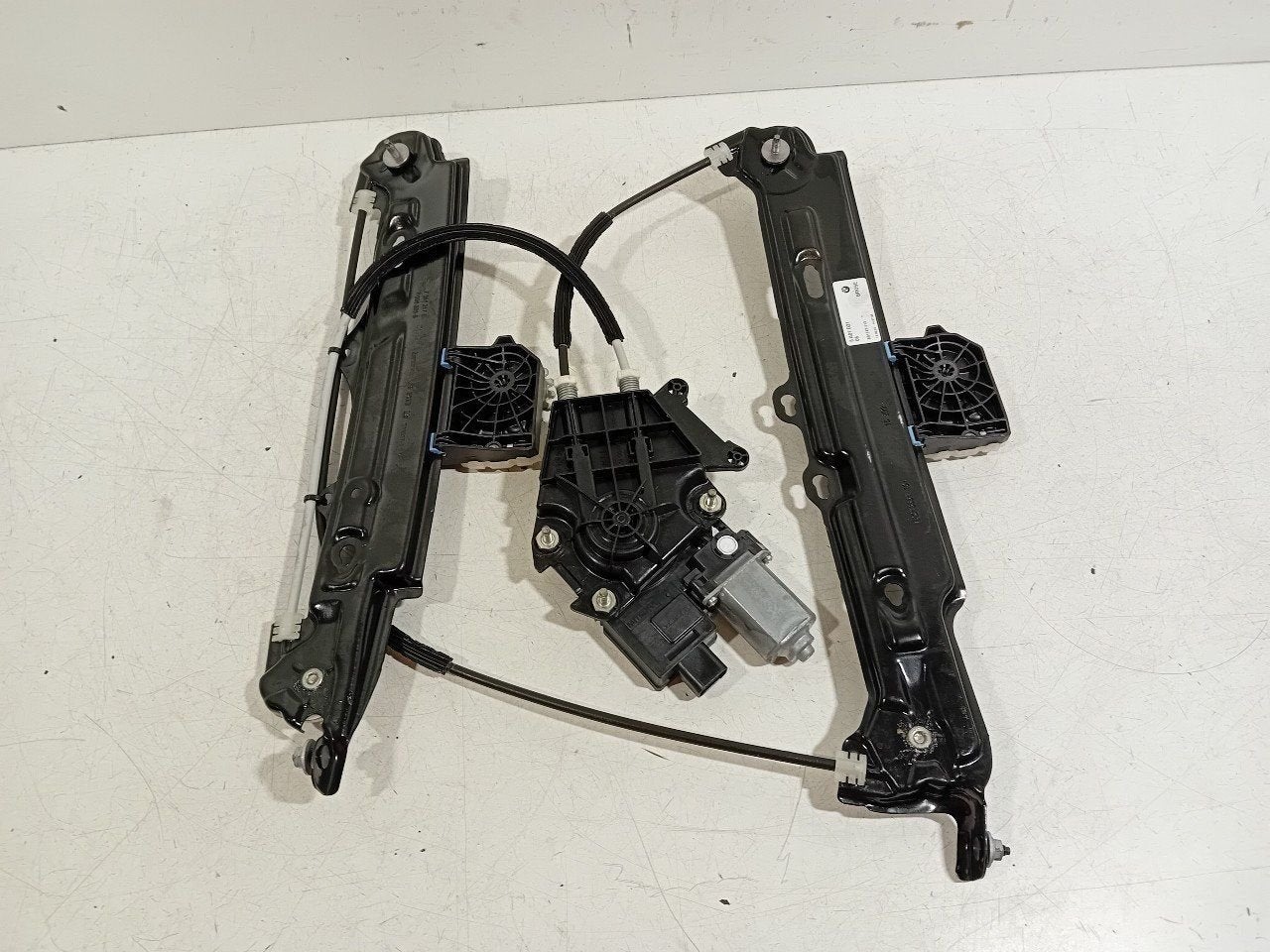 Raammechaniek elektrisch links achter BMW 2 serie, Onderdelen@venauto.nl, Van der Ven Autorecycling B.V., Gebruikt, Ettenseweg 76, 4706 PB Roosendaal, The Netherlands