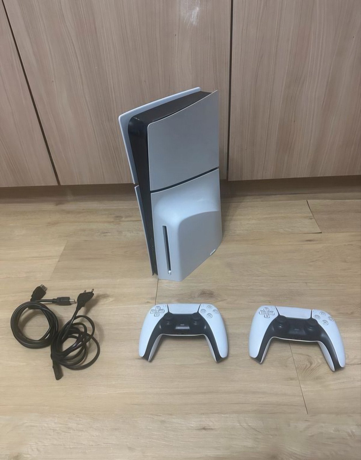 PLAYSTATION 5 SLIM DISC + 2 MANETTES !, Consoles de jeu & Jeux vidéo, Enlèvement, Playstation 5