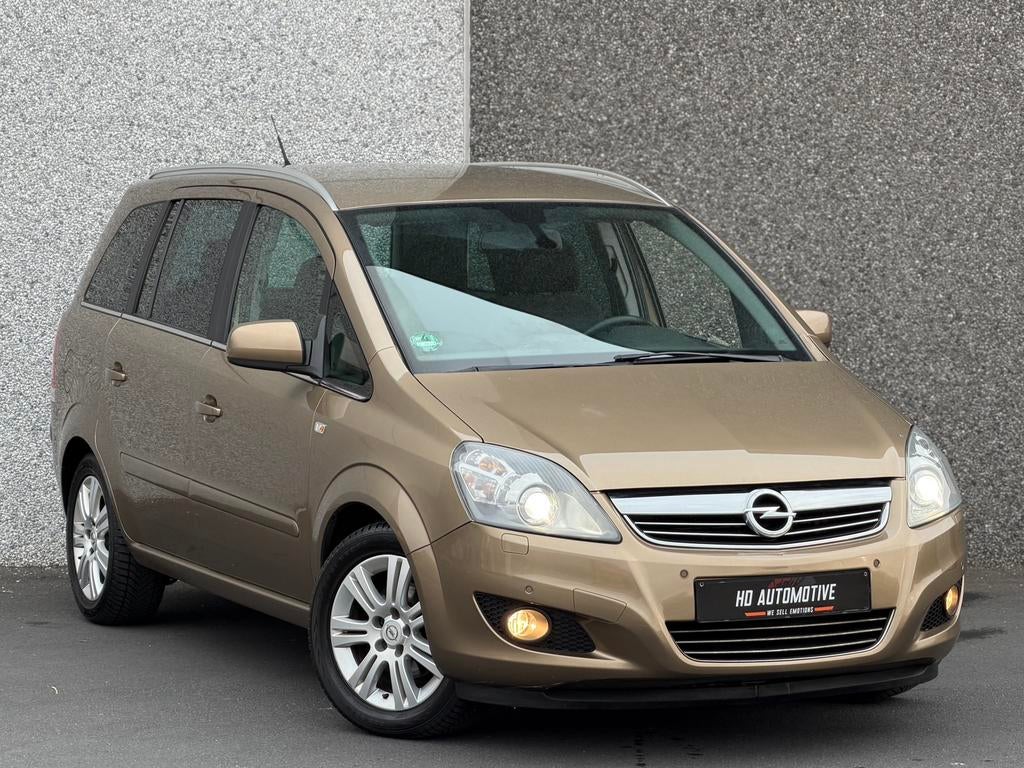 OPEL ZAFIRA 1.8i * AUTOMATIC * 2013 EURO5 • 7 ZITPLAATSEN, Auto's, 4 cilinders, Bruin, 164 g/km, 1796 cc