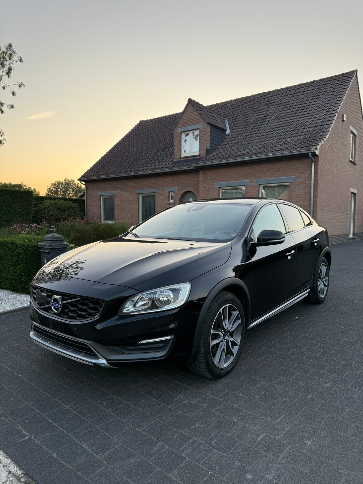 Volvo s60 2.0D D4 190Pk Cross Country euro6B, Auto's, Volvo, Automaat, Bluetooth, Euro 6, 1969 cc